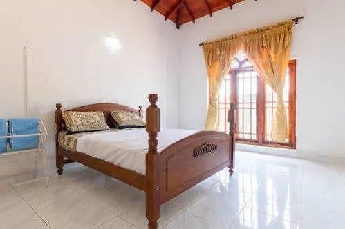 Island Breeze Srilanka Hotell Negombo 2*,