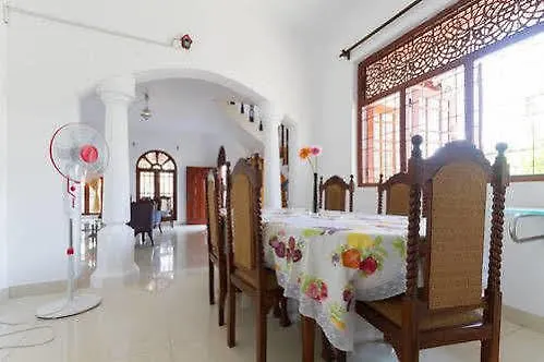 Island Breeze Srilanka Hotell Negombo